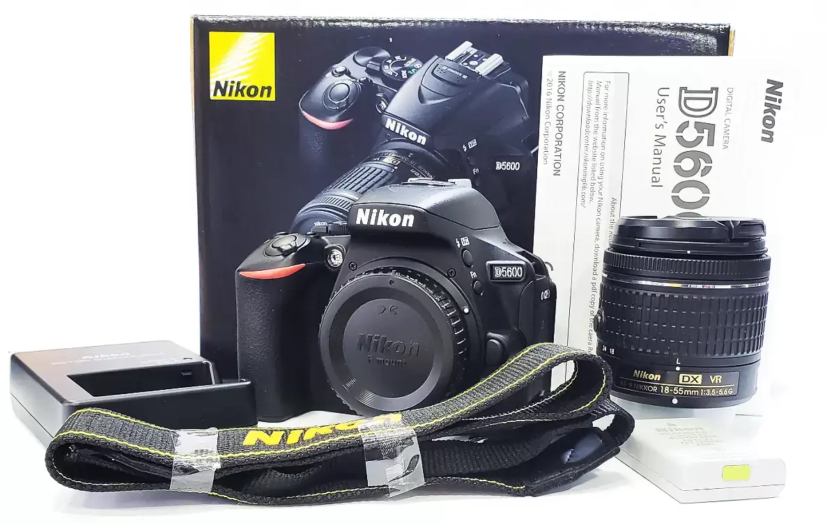 新品NikonD5600ニコン18-55一眼レフカメラデジカメ | almoez.com